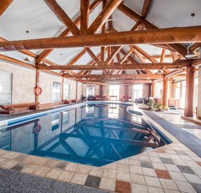 Piscine intérieure