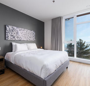 Chambre Condos