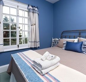 Room "blue"