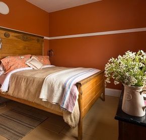 "Orange" room