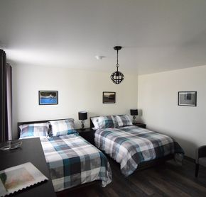 Room with 2 beds