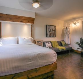 Chambre Confort - 1 lit queen + divant-lit