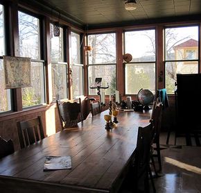 Gîte à l'Abri du Clocher - Salle à manger