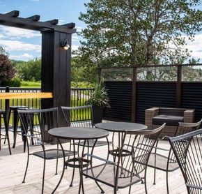 Hôtel & Cie, Sainte-Anne-des-Monts, QC