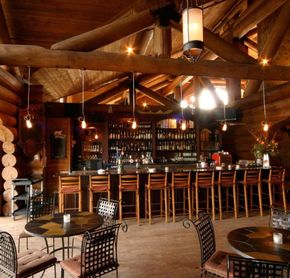 Restaurant, bar