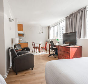 2 Beds Room