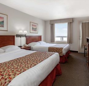 Room 2 Beds