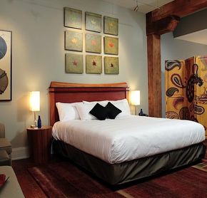 Guest room