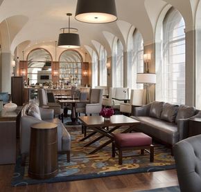 Lounge, bar