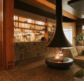Lobby, lounge