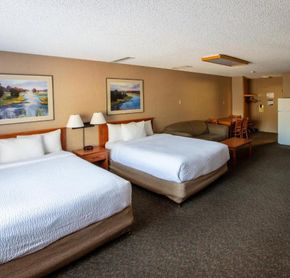 Room with kitchenette