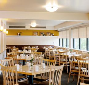 Breakfast room