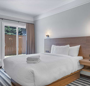 One bed room