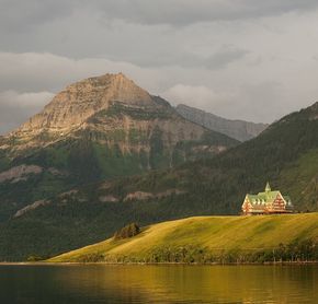 Prince of Wales, AB