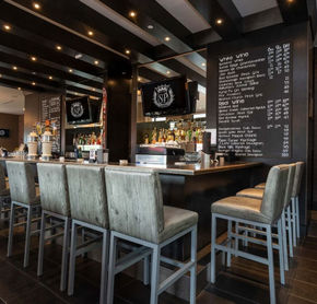 Bar-restaurant