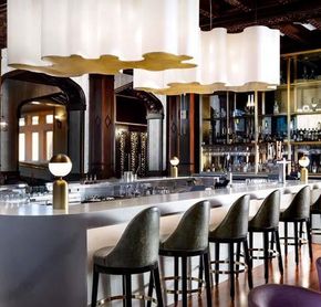 Q BAR