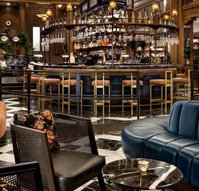 Lobby bar