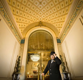 Mayflower Park Hotel