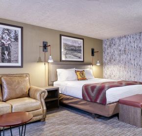 Deluxe King Room
