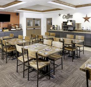 Breakfast room
