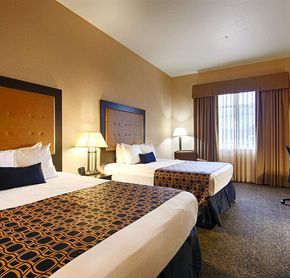 Room 2 Queen Beds