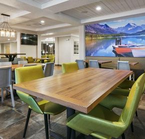 Breakfast room
