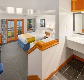 Standard Loft 