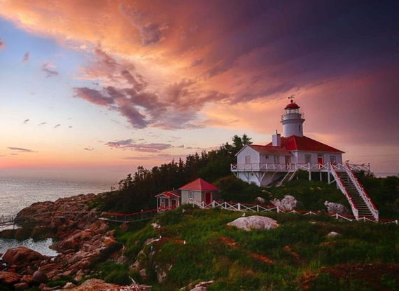 Phare au Québec Maritime
