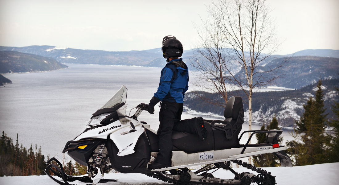 excursion canada motoneige Le fjord du Saguenay en motoneige