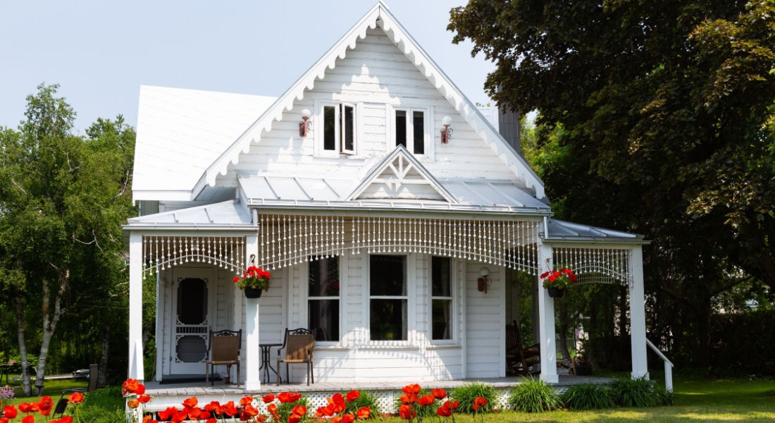 Traditional house, Sainte-Pétronille-de-l'île-d'Orléans sainte-petronille-de-l'ile-d'orleans