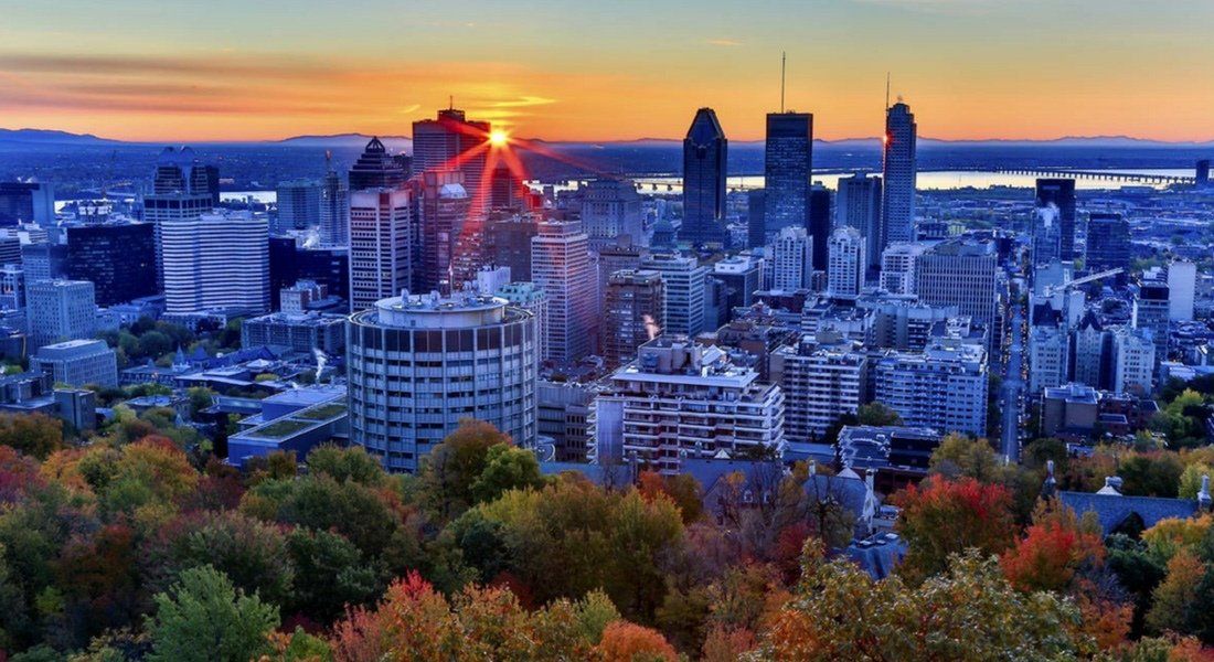 visit montreal during fall montreal skyline fall colours