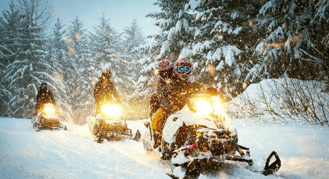 Raid de motoneige Activité de motoneige guidée