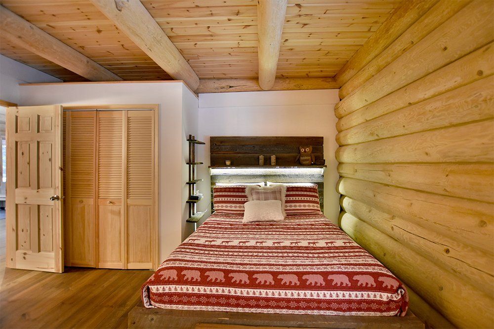 Chalet en bois rond Le Pinecone - Chambre avec 1 lit