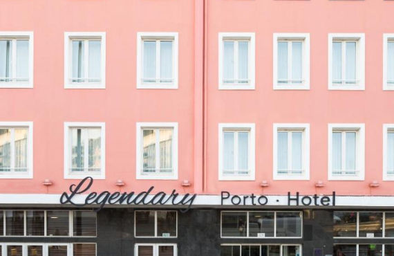 Legendary Porto hotel outside