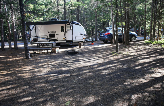 Camping Grant Village