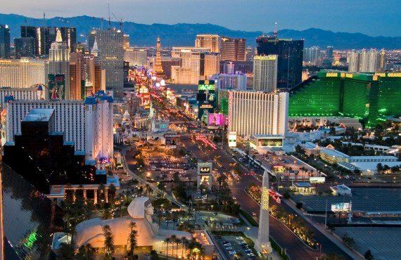 Top Ways To See the Las Vegas Strip – Las Vegas Travel Collections