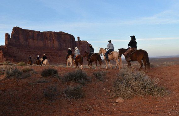 Équitation avec un guide Navajo