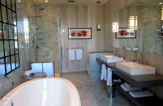 Manoir Hovey - Salle de bain d'une chambre