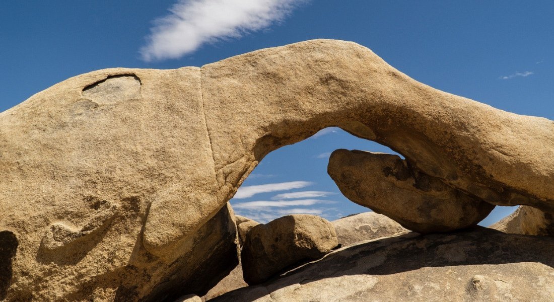 Sentier Arch Rock