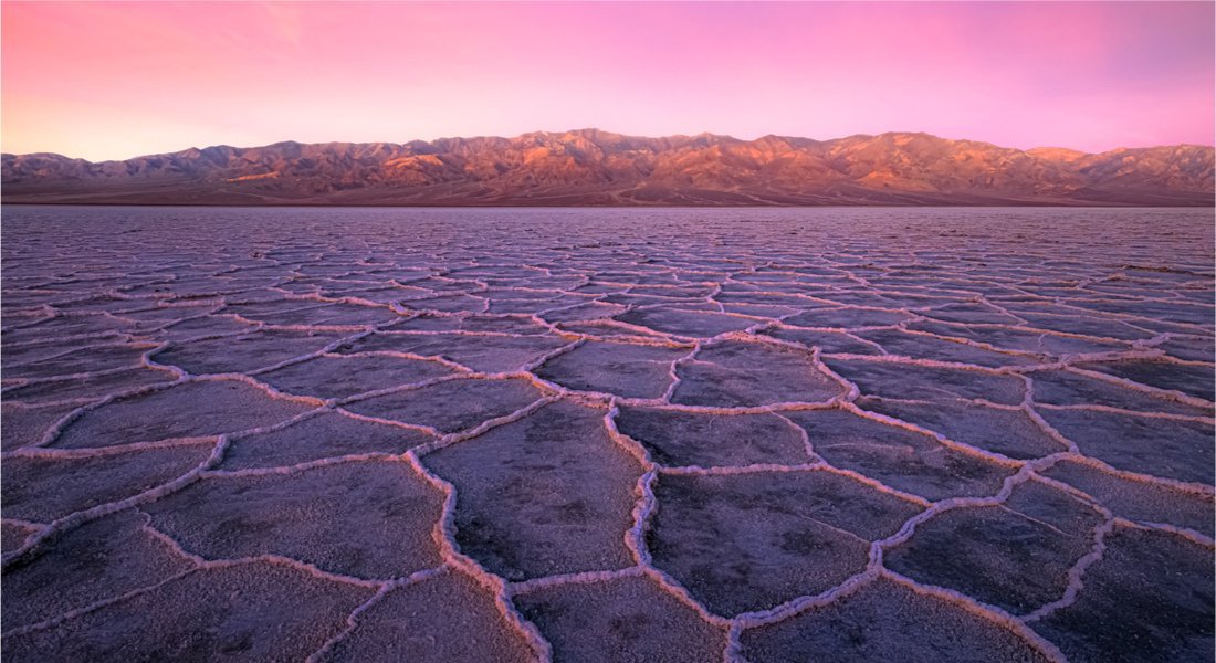 Badwater Basin au coucher du soleil