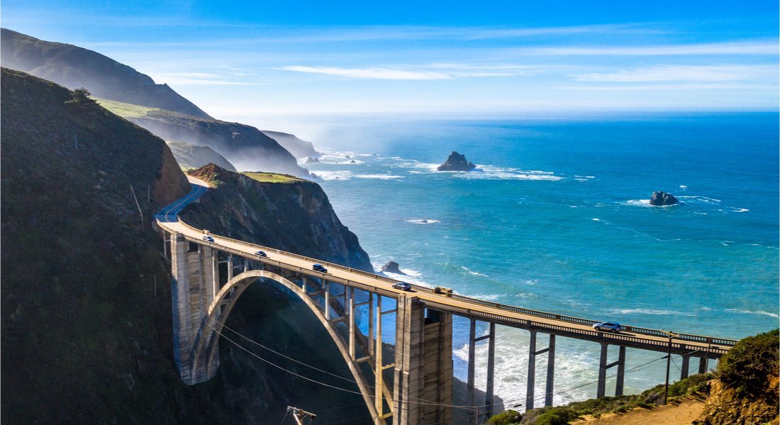 @Nuria Kreuser - shutterstock_1313547197 View of the Bixby Bridge and the California Coast
