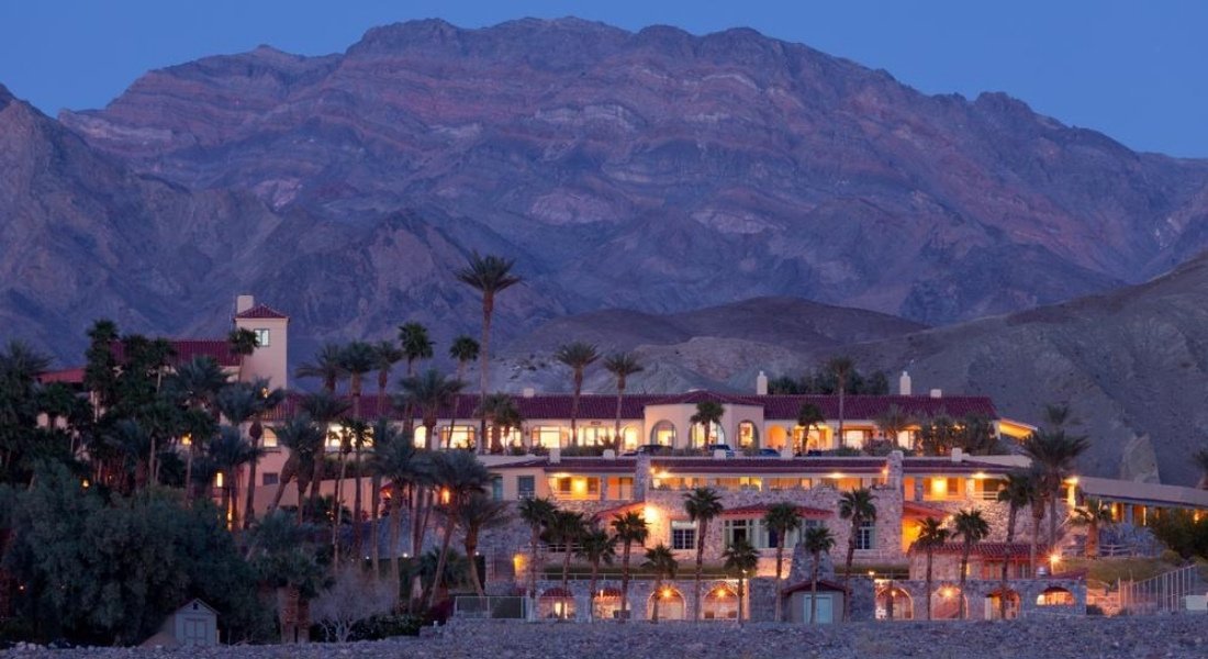 Shutterstock-702949534 @Pi-Lens furnace creek vallée de la mort