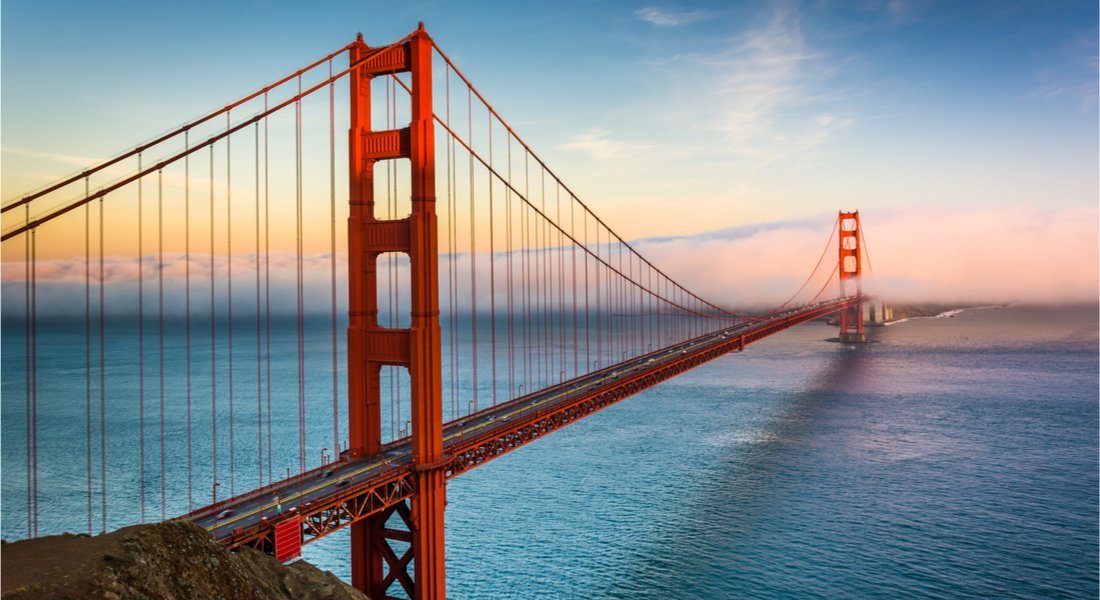 @ESB Professional - shutterstock_273811460 Iconic San Francisco bridge at sunset