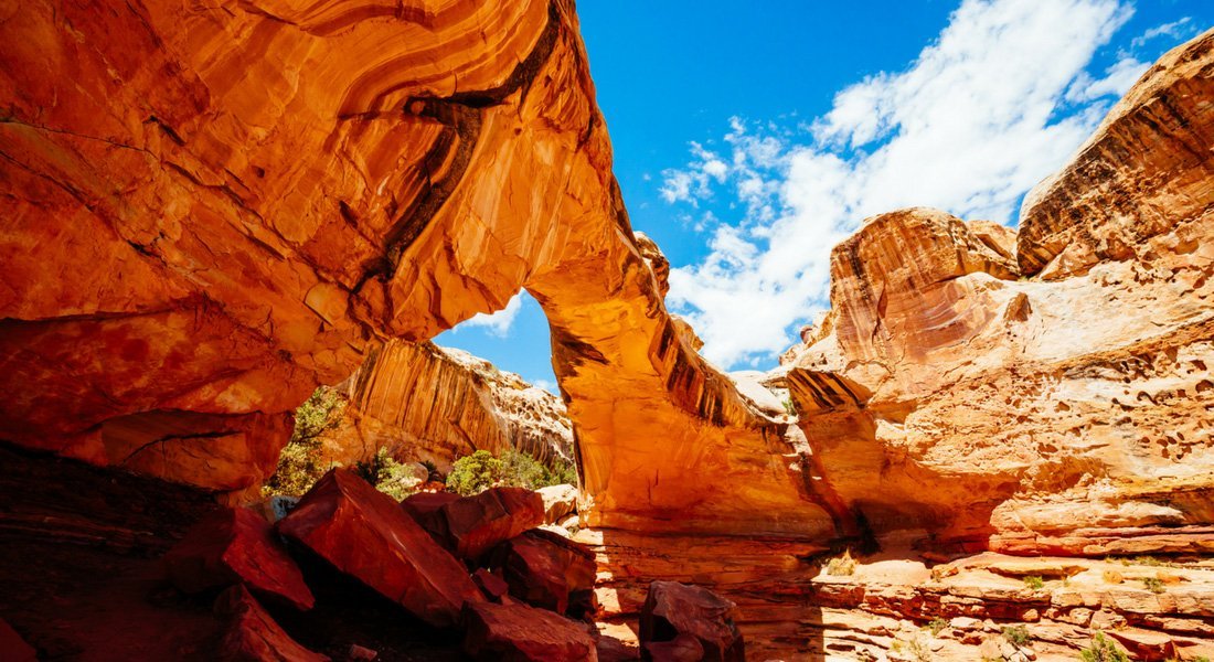 Hickman Bridge dans le parc de Capitol Reef