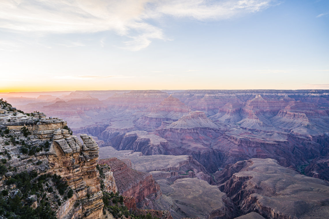 Horizon sur le Grand Canyon depuis votre hélicoptère