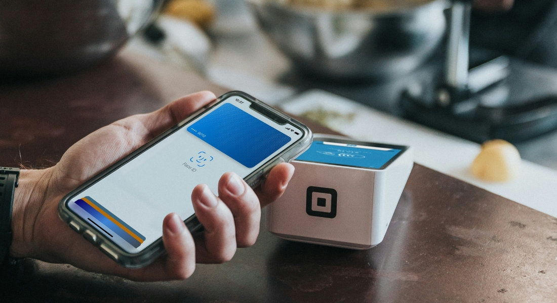 When to tip in the USA Mobile phone used for contactless payment