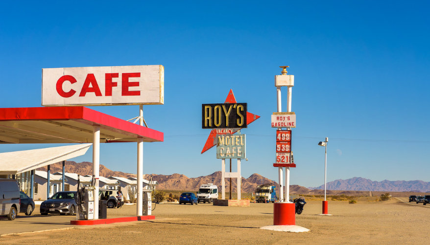 Roy's Motel & Café à Amboy Enseigne du Roy's Motel & Café à Amboy sur la Route 66