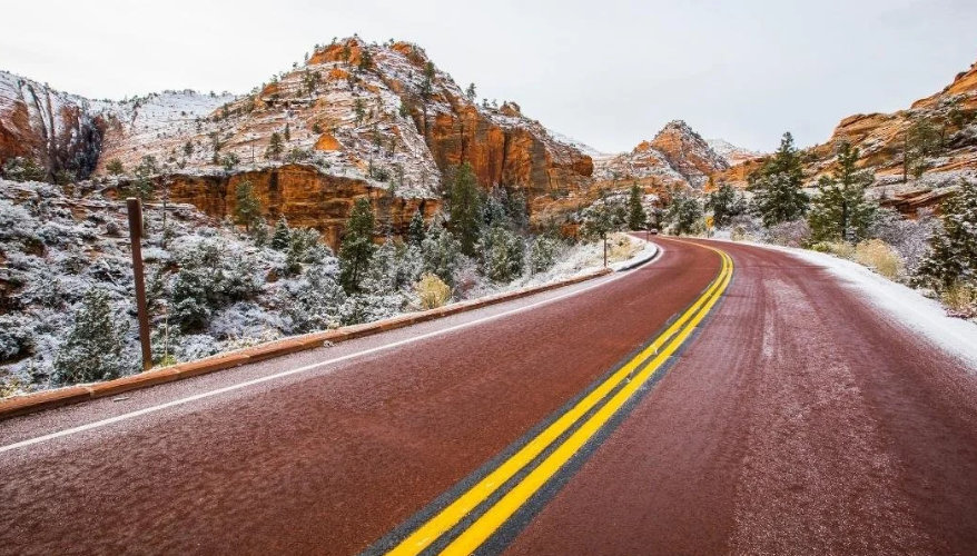 Planning a winter road trip Snowy winter road