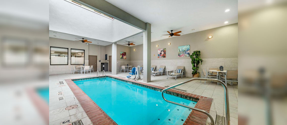 Best Western Premier Historic Travelers Hotel Alamo/Riverwalk, swimming pool