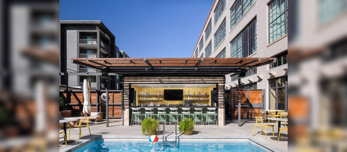 Fordson Hotel, the pool bar